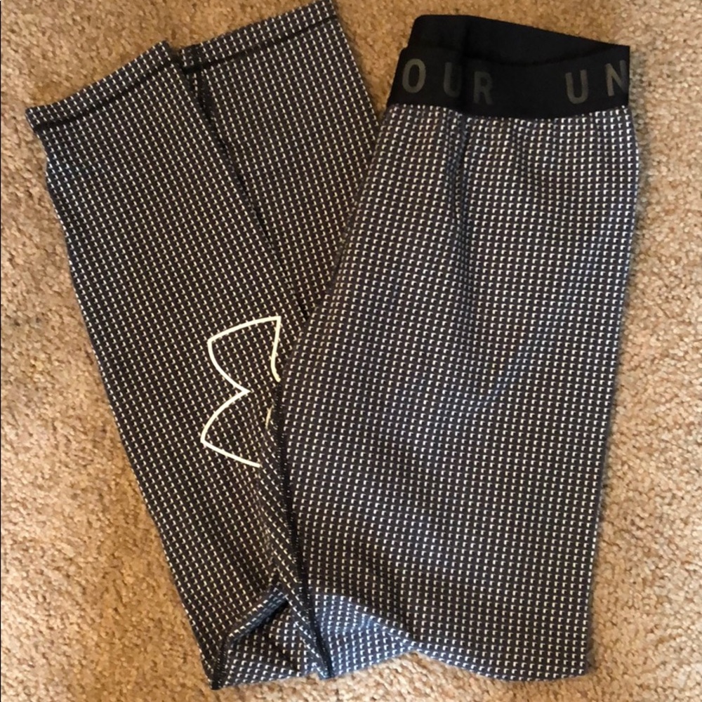 UNDER ARMOUR LEGGINGS